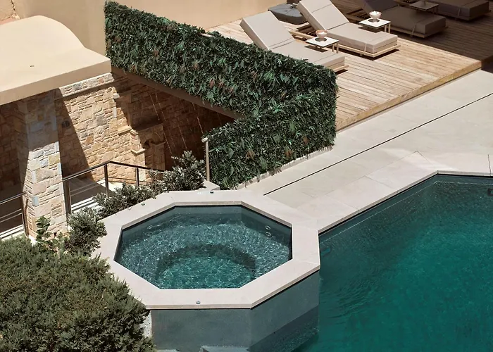 Elaia Luxury Residences