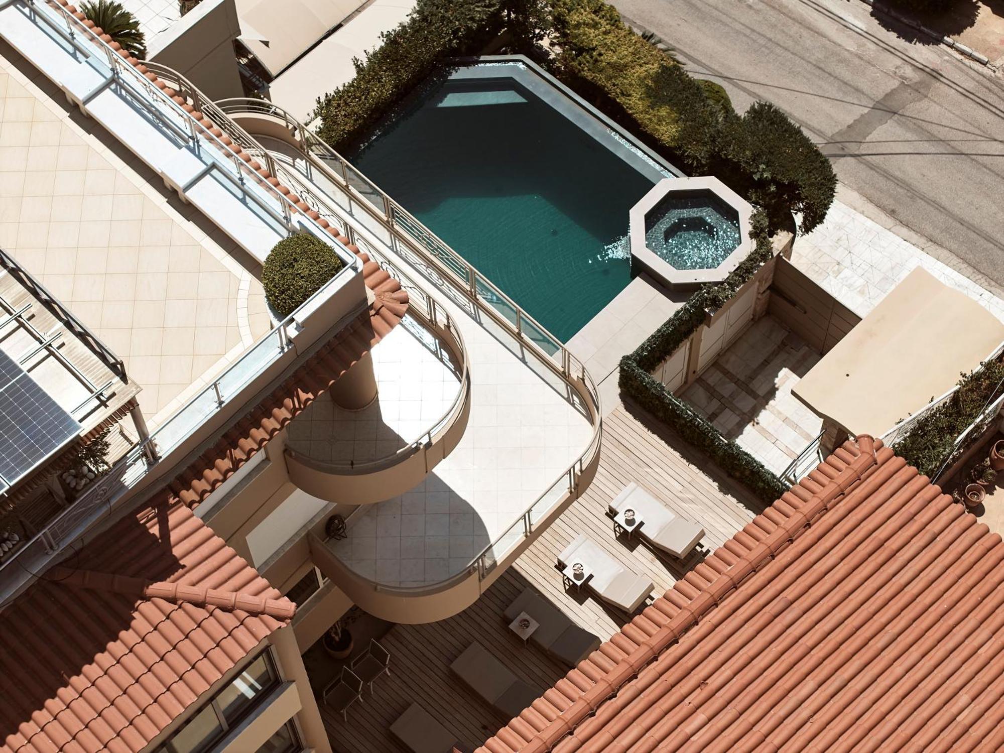 Elaia Luxury Residences *