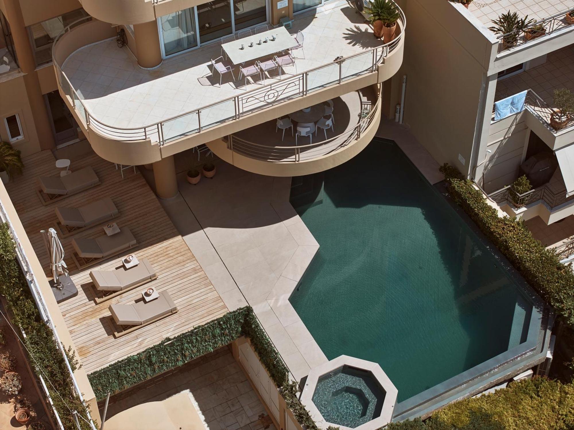 Elaia Luxury Residences *